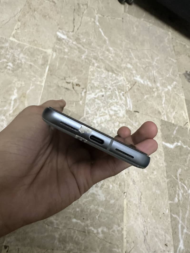 Google Pixel 8 1