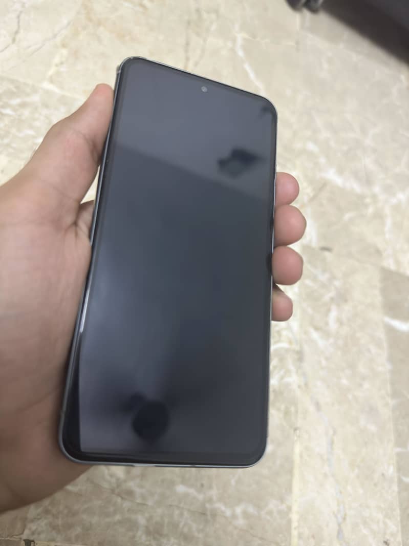 Google Pixel 8 5