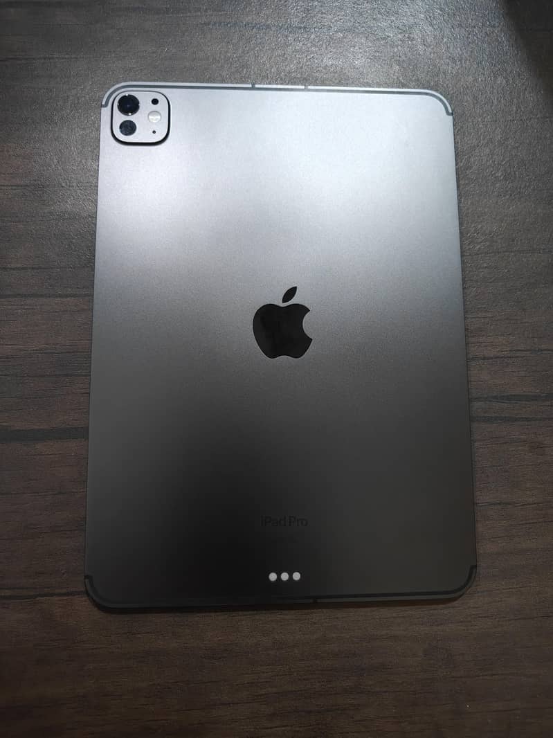 Ipad M4 pro 1
