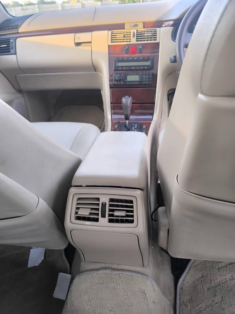 Mercedes E Class 1998 5
