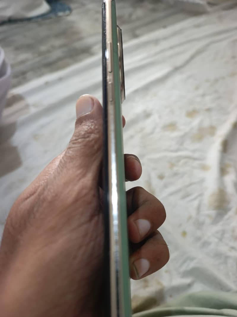 Tecno Spark 20 Pro Plus 3