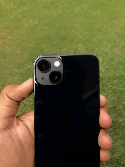 Apple iPhone 13 read ad