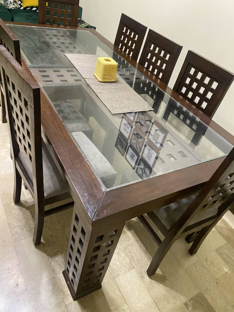 8 set Dinning Table 3