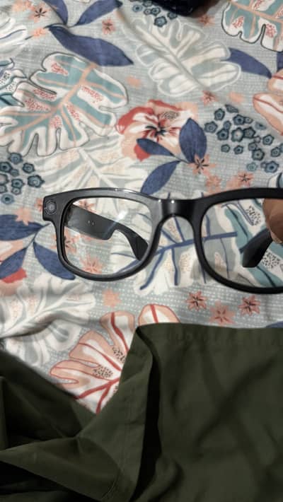 Meta ai glasses with camera translater recorder everything