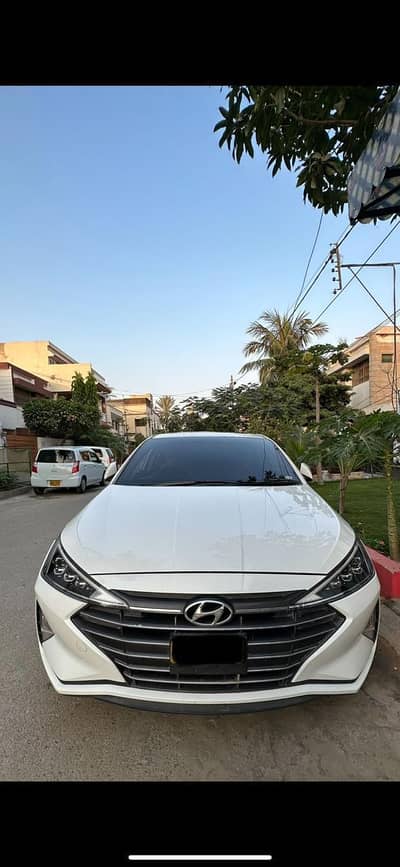 Hyundai Elantra 2022