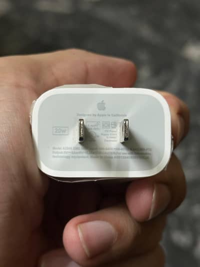 Apple iphone 20W charger/power adapter (Whatsapp 03246205446)