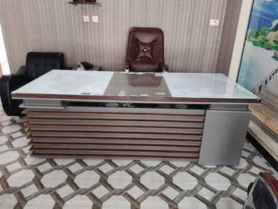 OFFICIAL EXECUTIVE TABLE