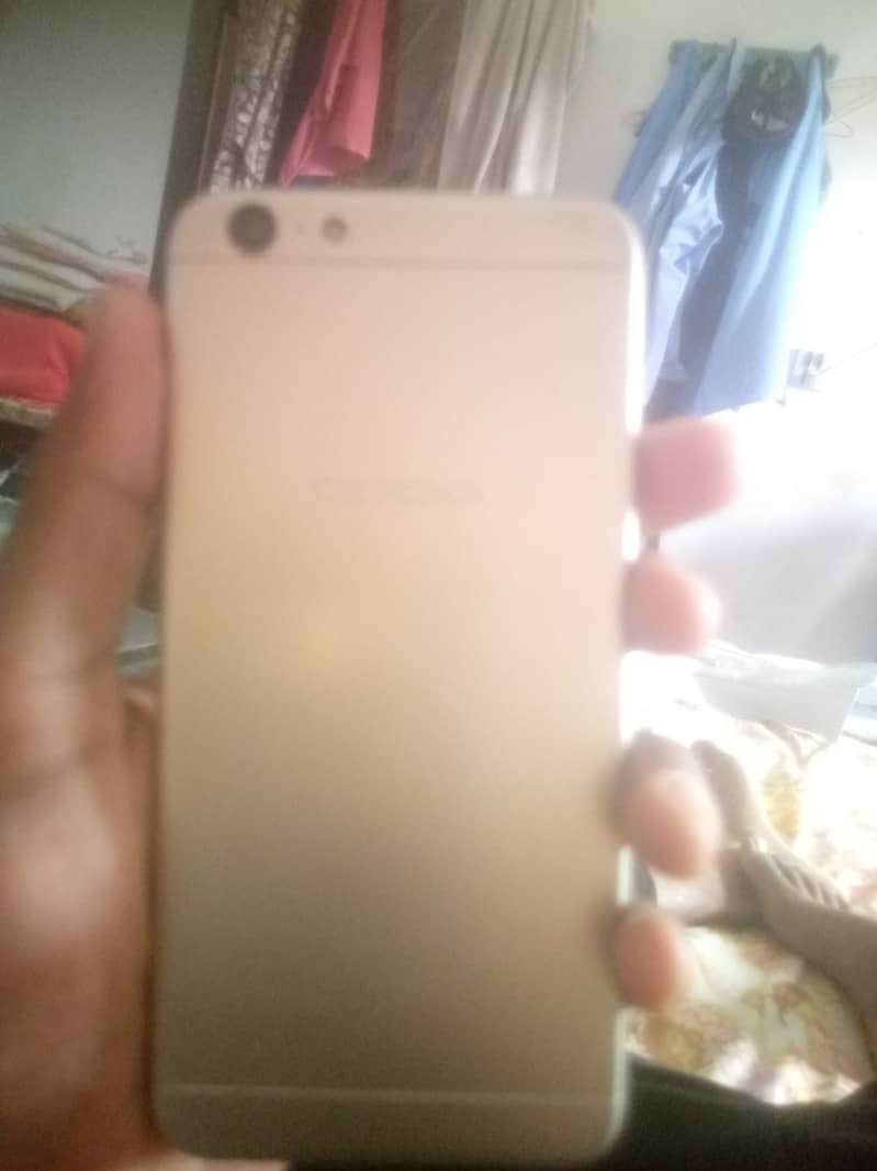 OPPO A57 0
