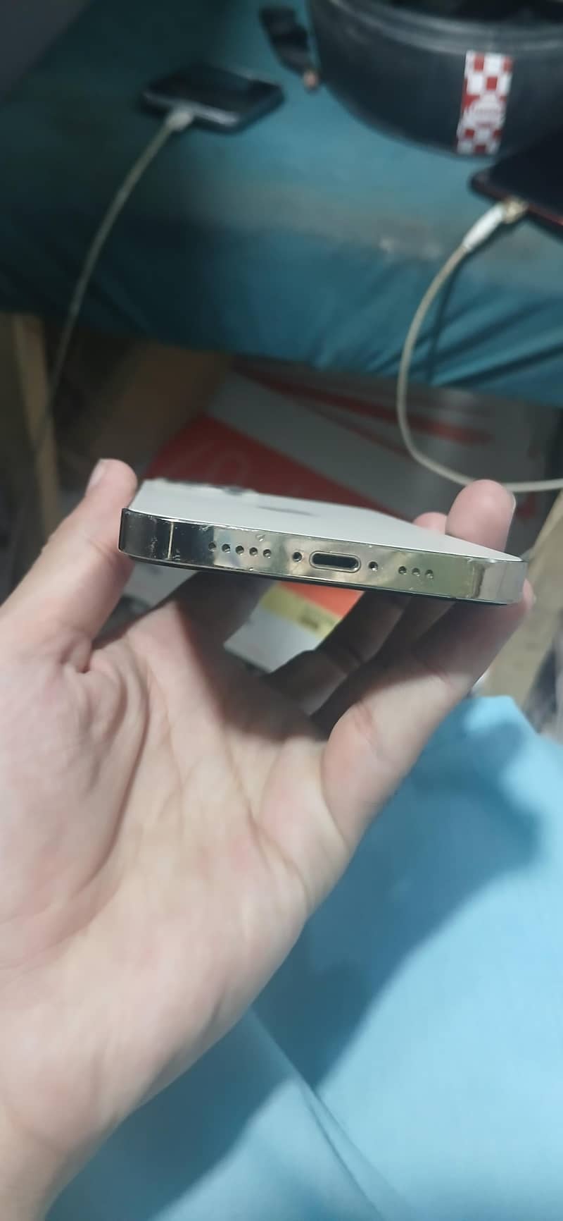Apple iPhone 12 Pro 1