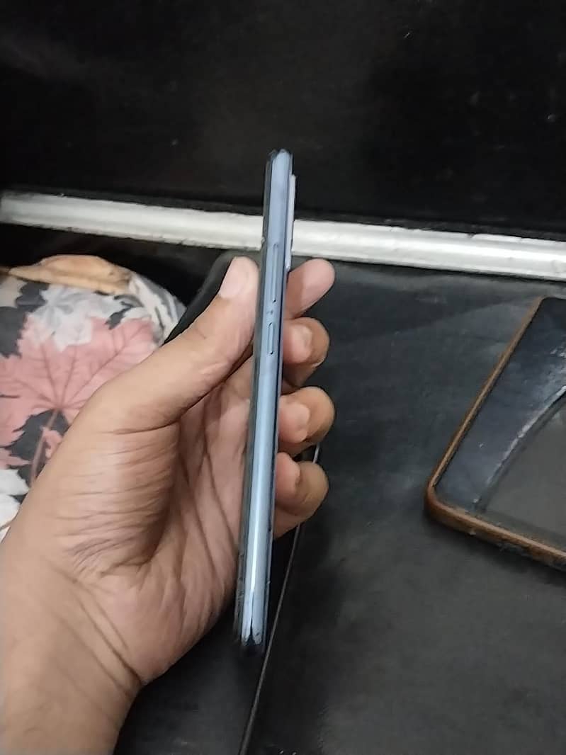 Vivo V21e 2