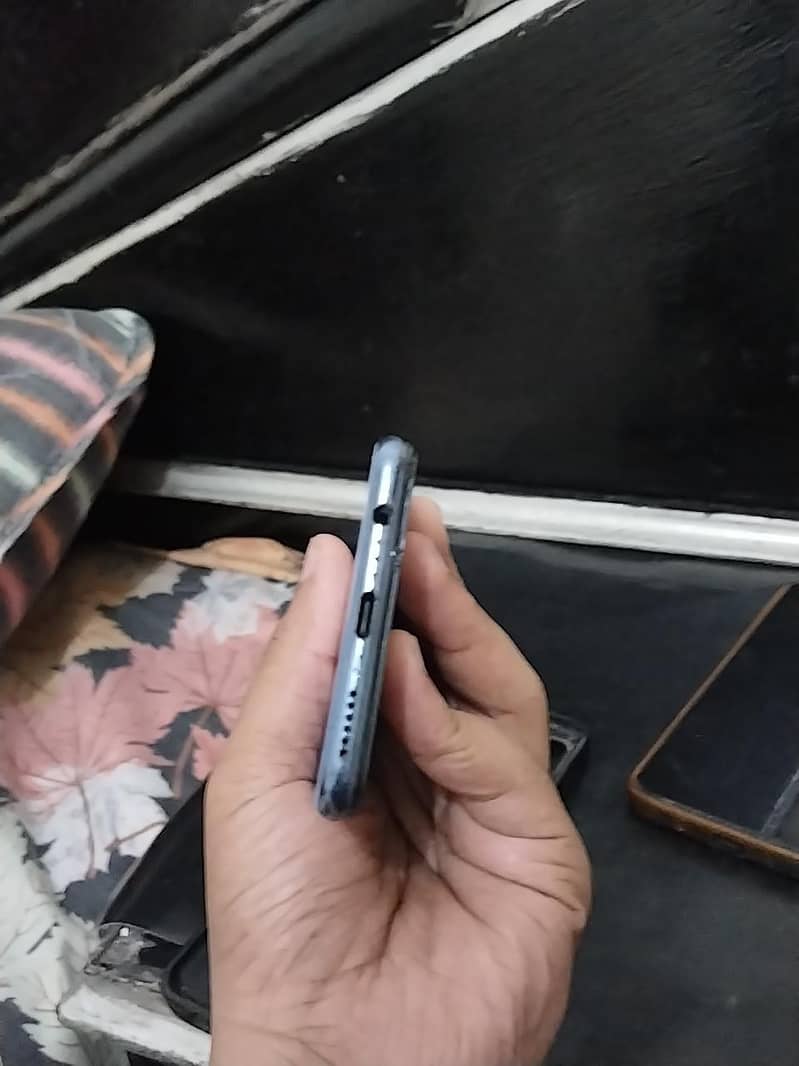 Vivo V21e 5