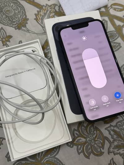 Apple iPhone 13