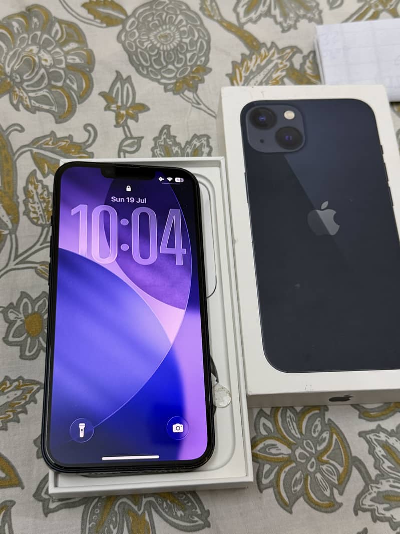 Apple iPhone 13 1