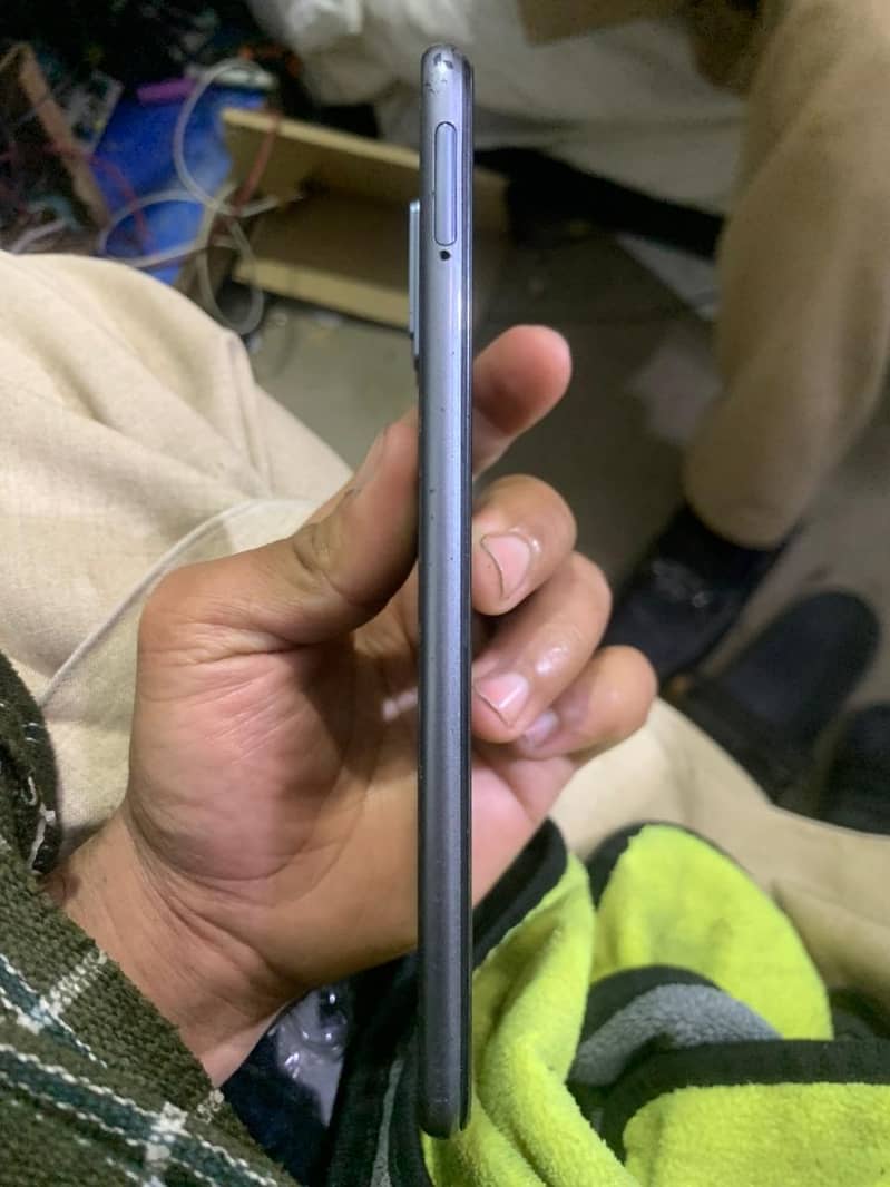 Vivo V21e 1