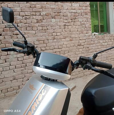 Super star E-scoty brand new only 2 months used