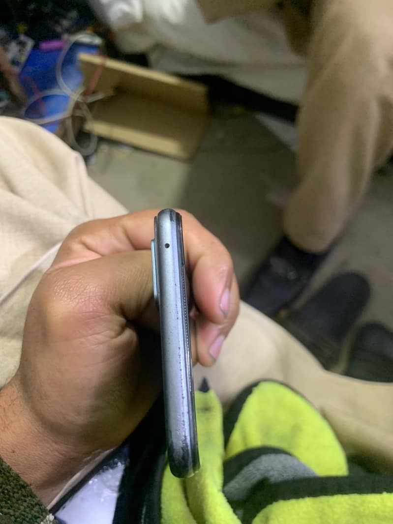 Vivo V21e 5