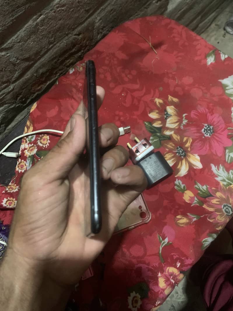 Apple iPhone 7 3