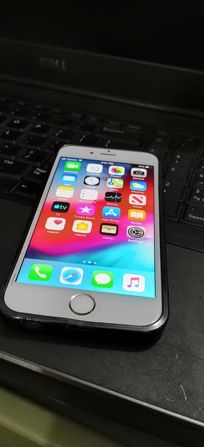 iPhone 6 100% Battery - Clean  Home Use Set 10/10 PTA Approved