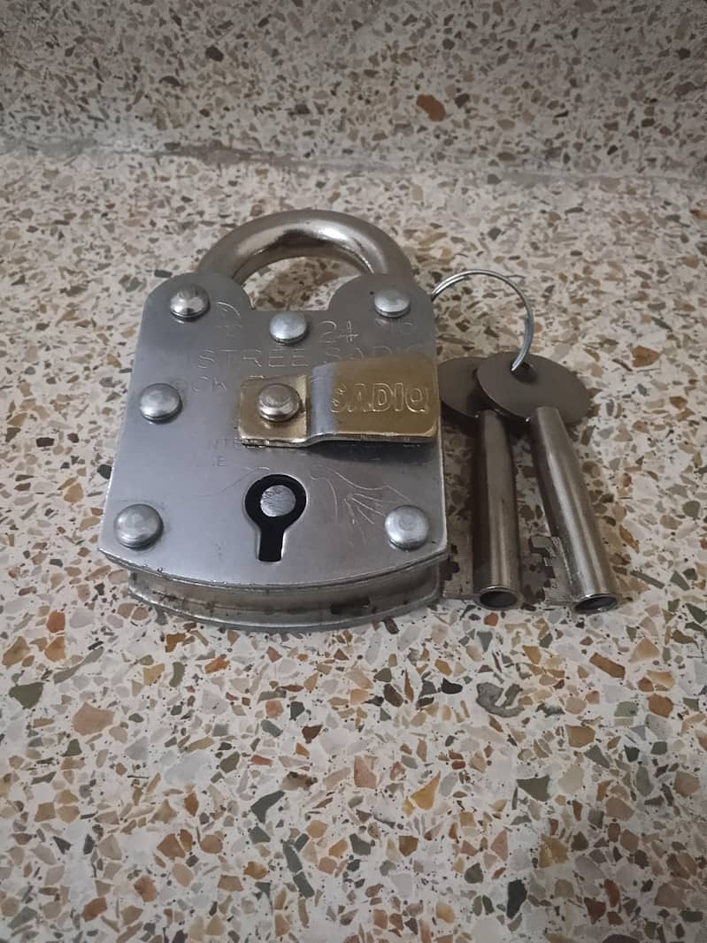 ALIGARH LOCK 0