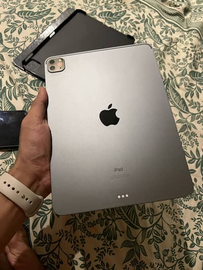 iPad Pro 11-inch (2020) – 128GB Wi-Fi