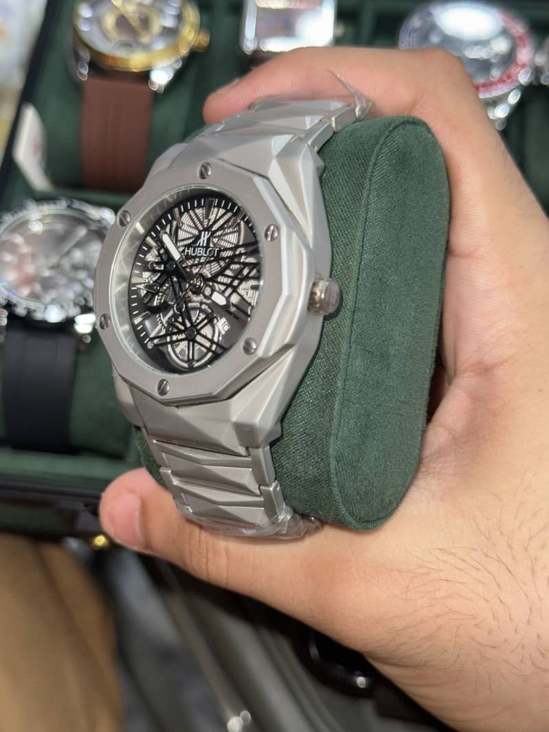 Men watch 1