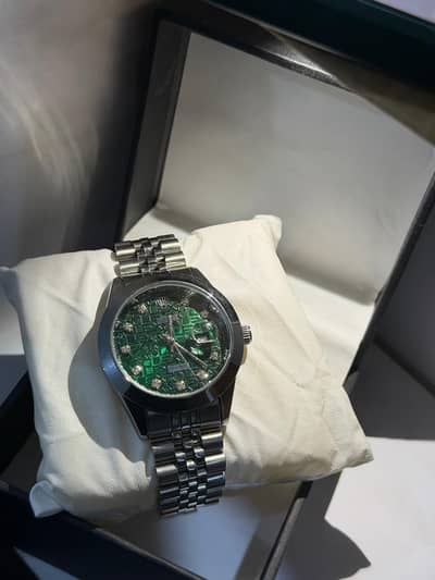 Rolex DATEJUST excellent watch model 2026