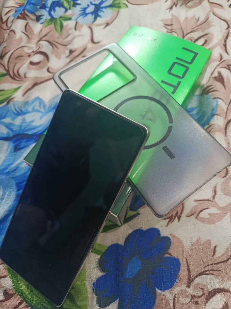 Infinix Note 40 7