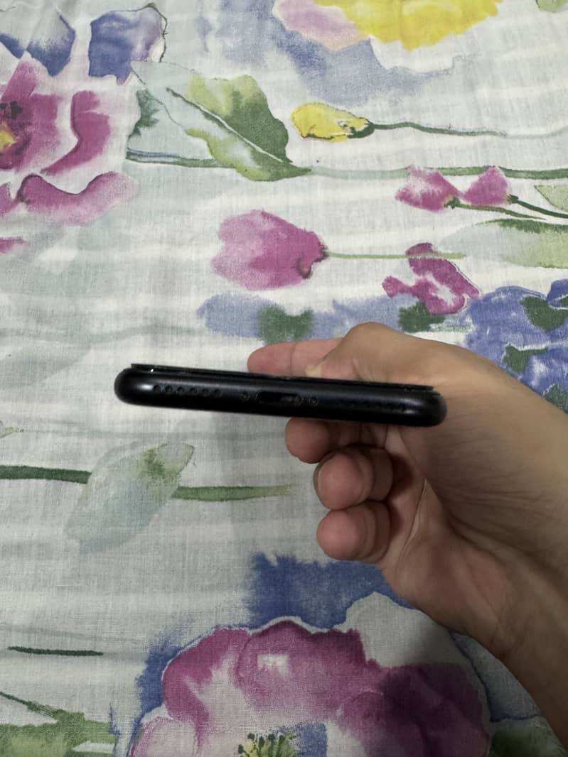 iPhone se 2 7