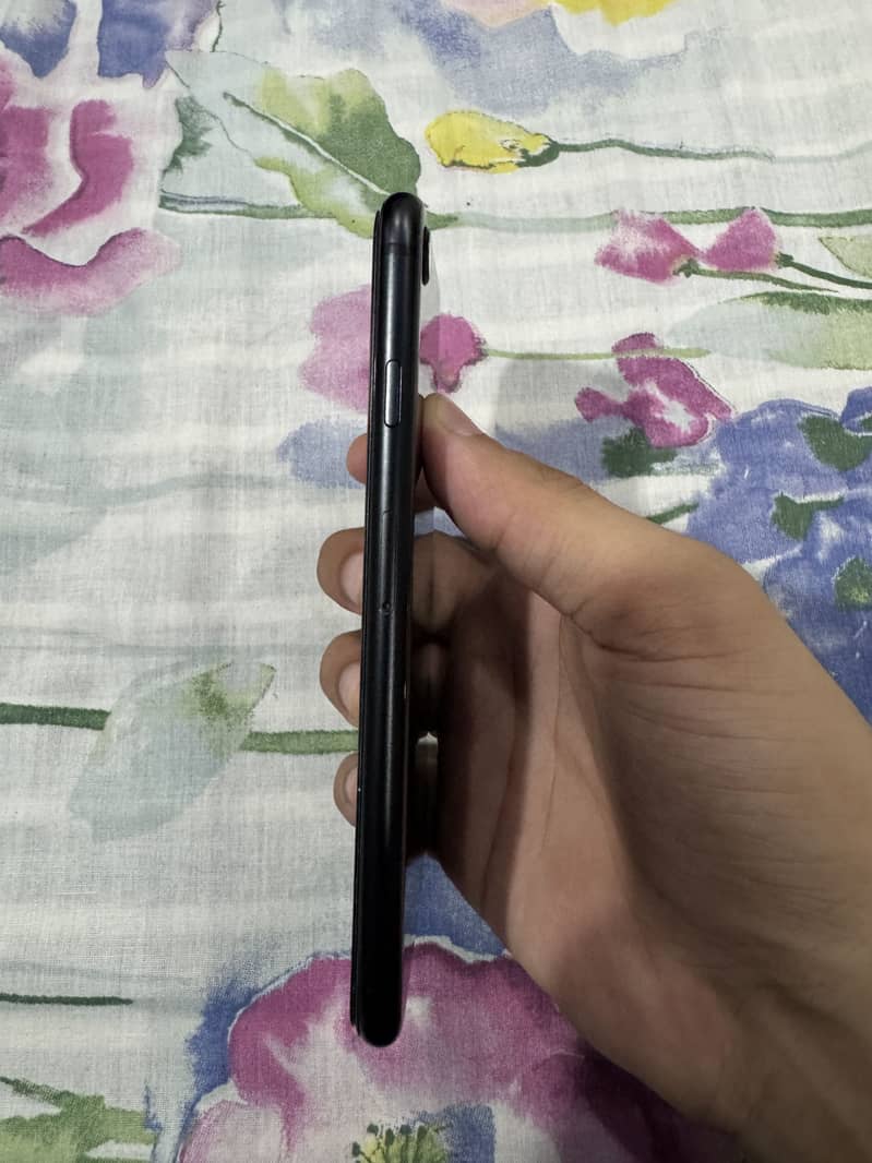 iPhone se 2 8