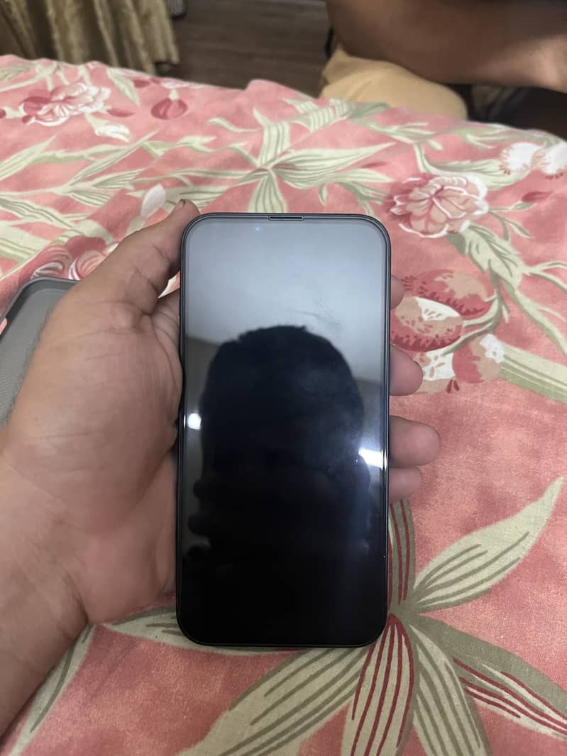 Apple iPhone 13 3