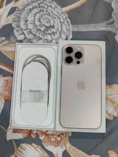 Apple iPhone 16 Pro Max