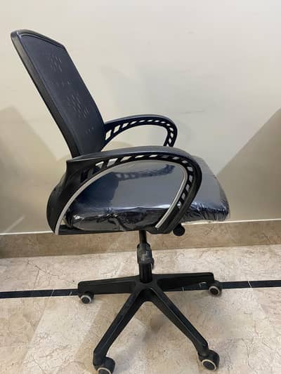 HZA Office chairs (contact=03468388979)
