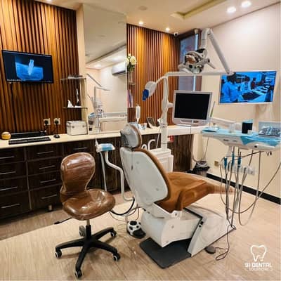 We Are Hiring!  Female Dentist Wanted