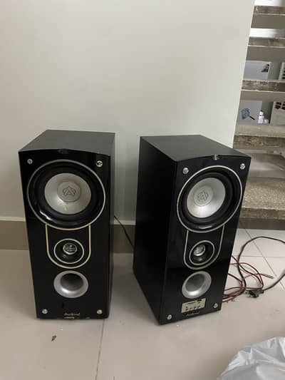 Audionic speakers