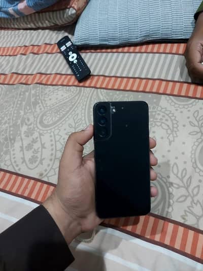 only sale no exchange pls Samsung Mobile S22 Plus all OK water pack