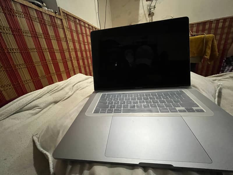 MacBook 2019 pro 1