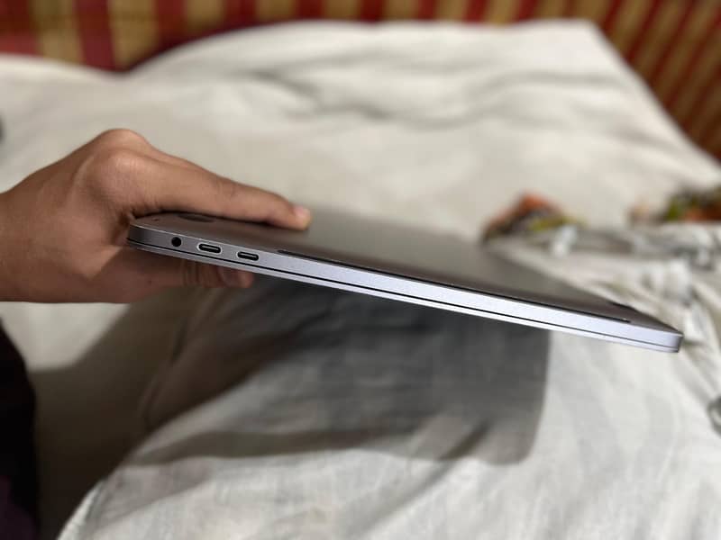 MacBook 2019 pro 3
