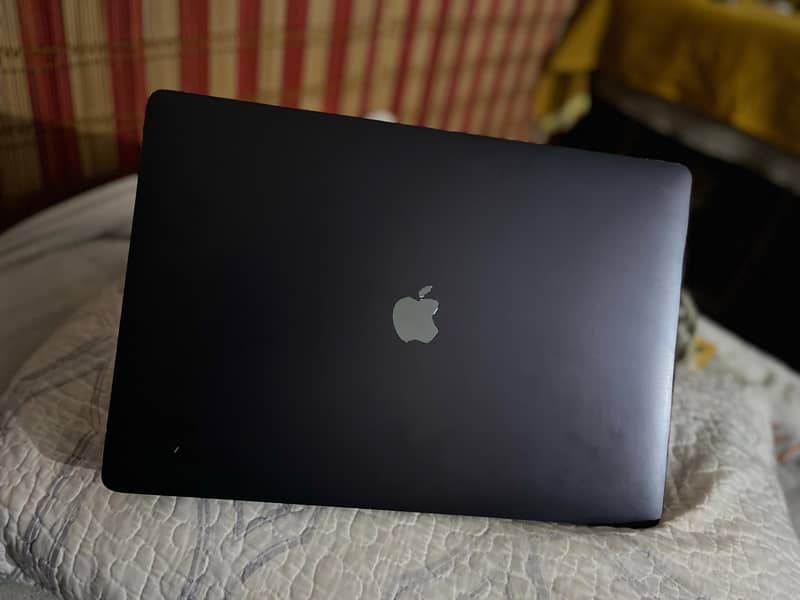 MacBook 2019 pro 7