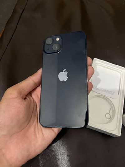 Apple iPhone 13