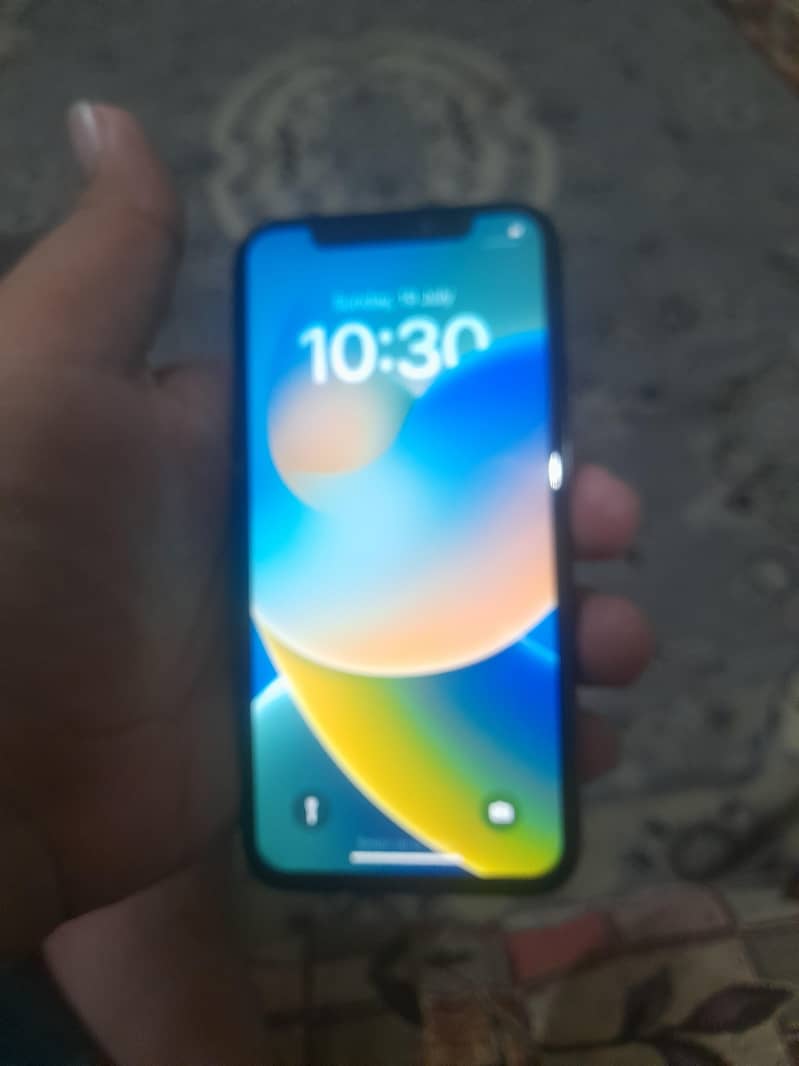 Apple iPhone X 5