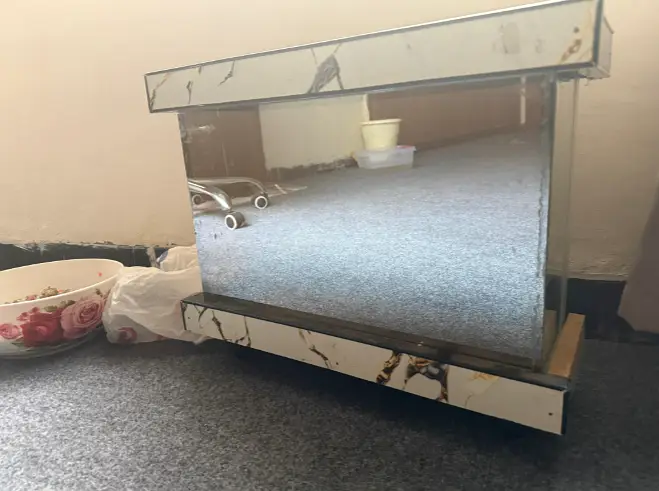 Fish Tank with Filter, Pump & Accessories great condition (negotiable) — photo 7