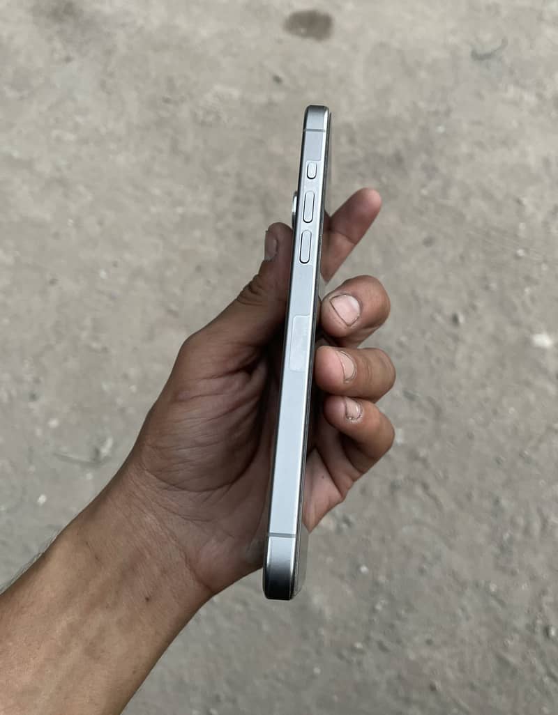 Iphone 15 Pro Max 3