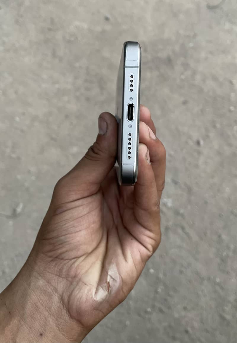 Iphone 15 Pro Max 5