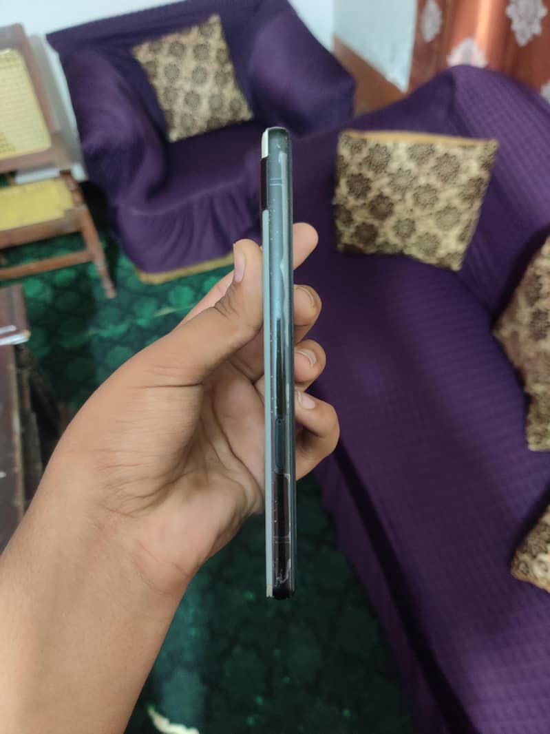 Google Pixel 6a 3
