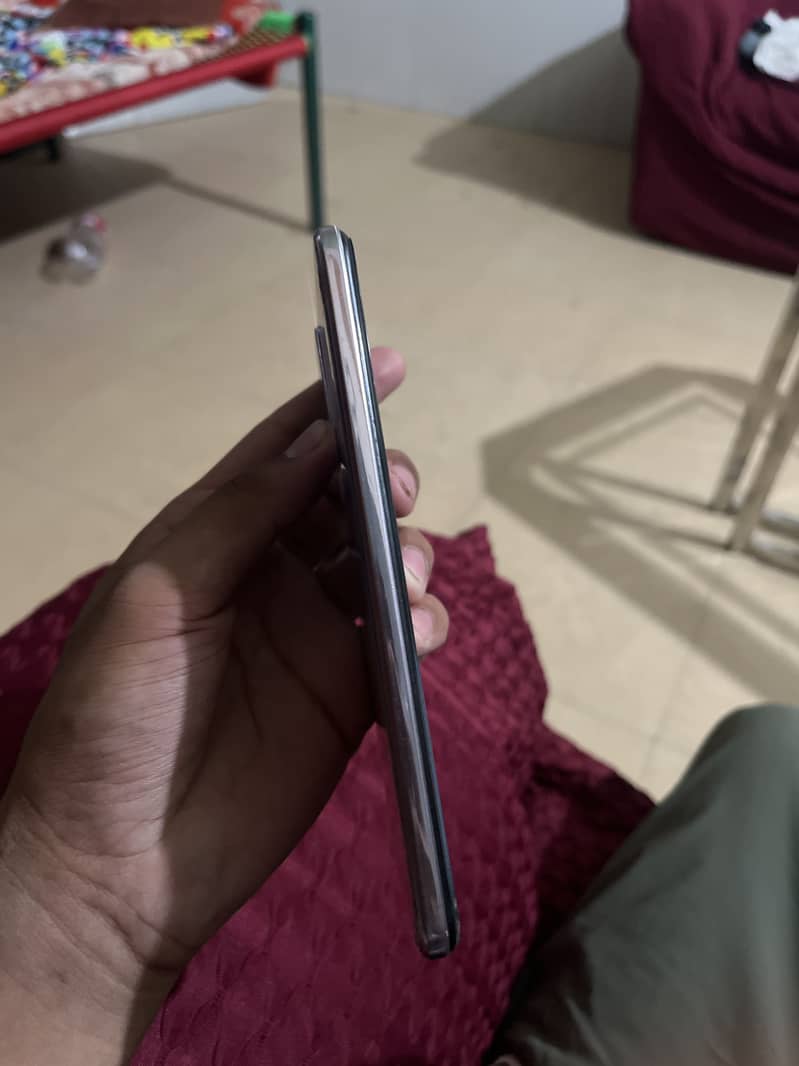 Mobile 3