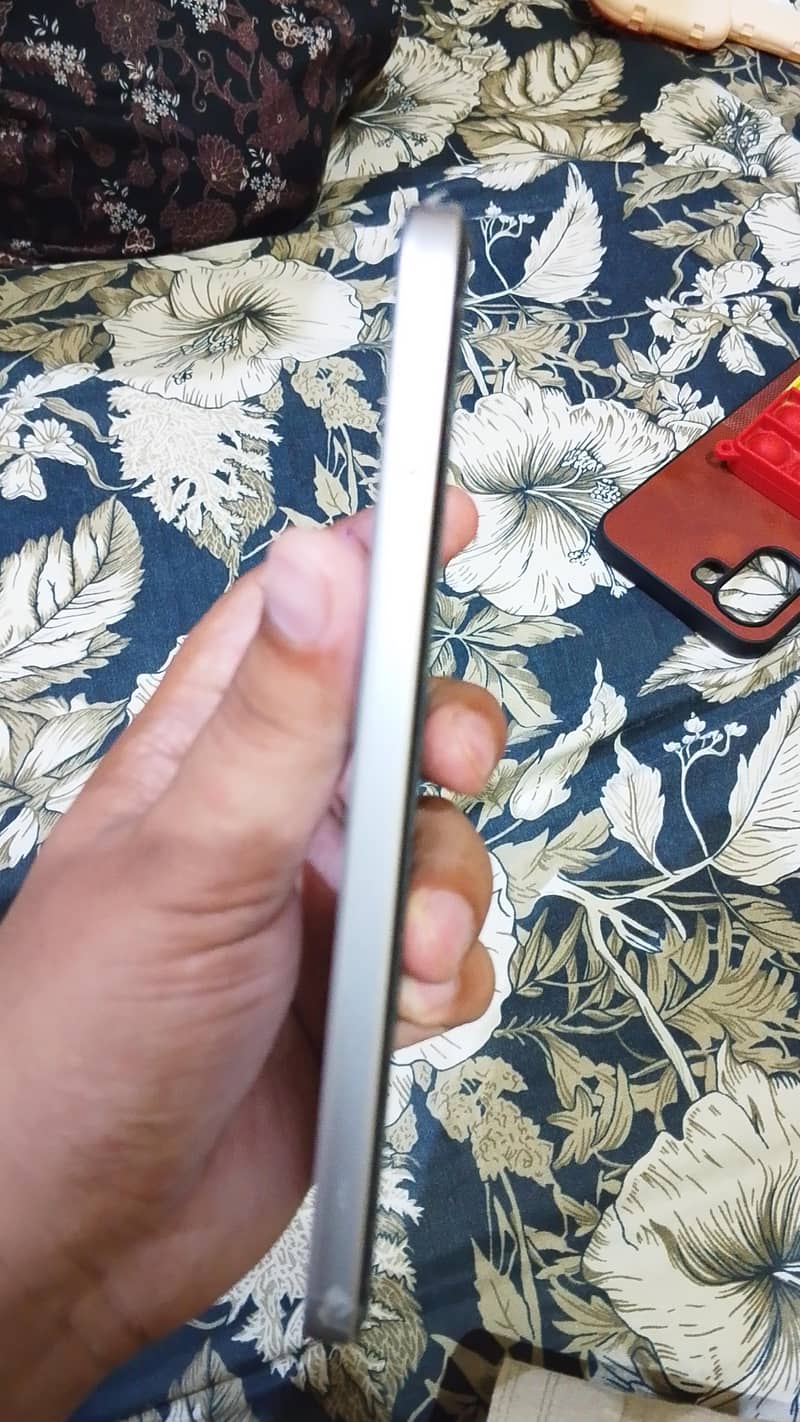 OPPO A6s 2