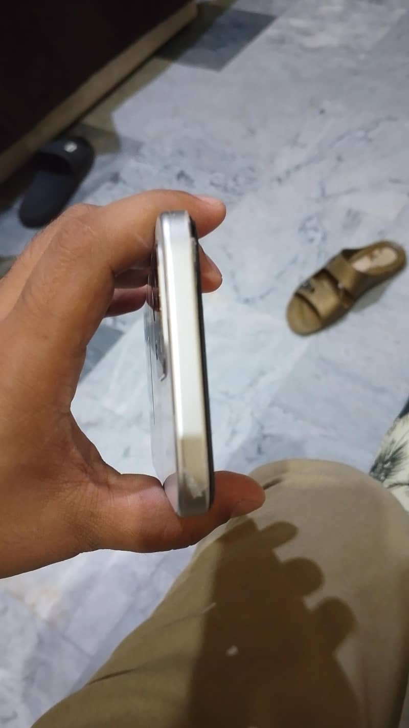 OPPO A6s 5
