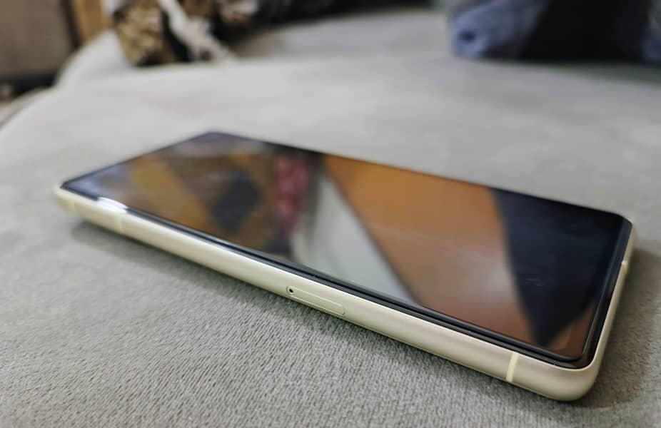 Google Pixel 7 (Read Full Ad) 3