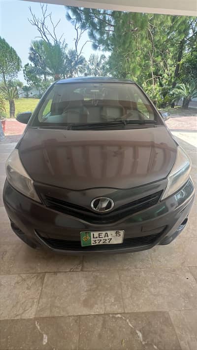Toyota Vitz 2015