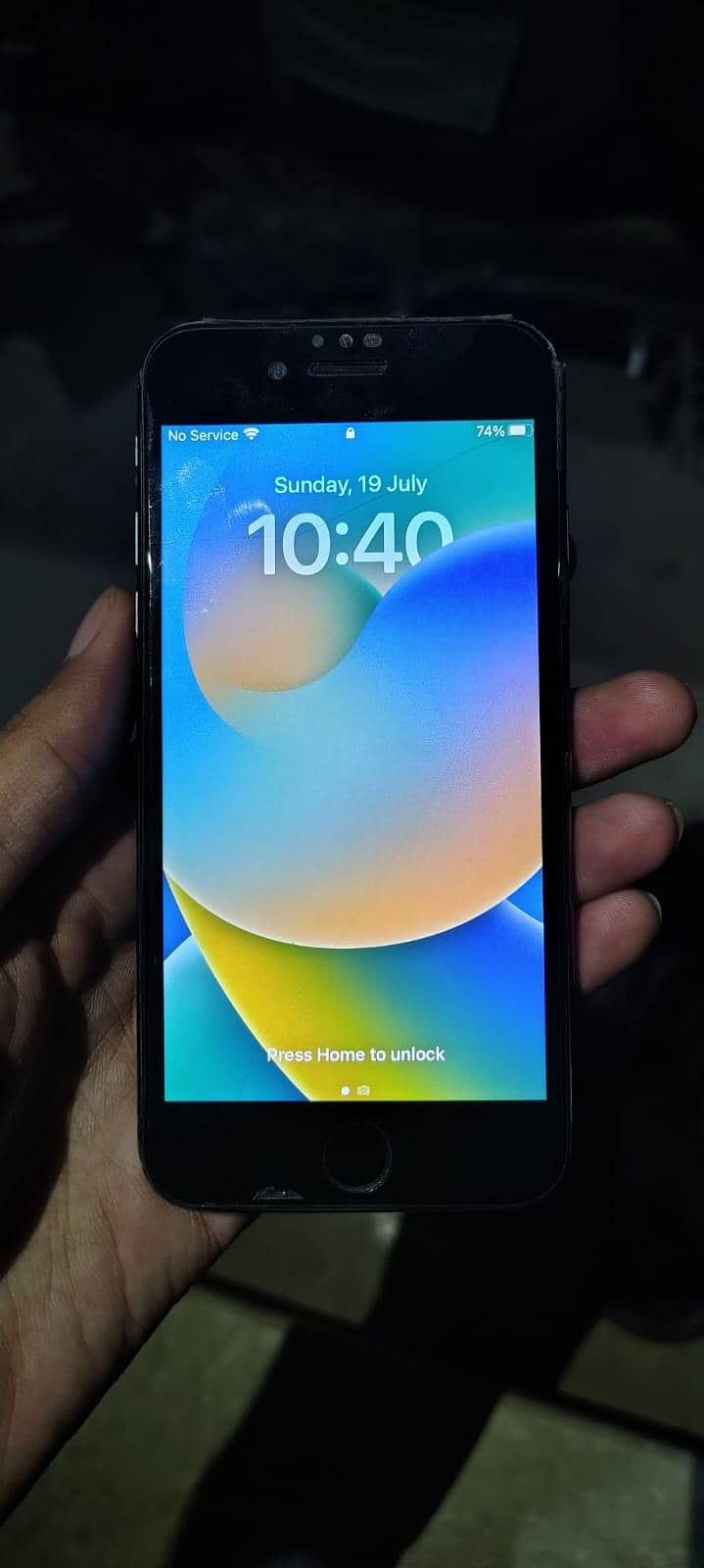 Apple iPhone 8 4